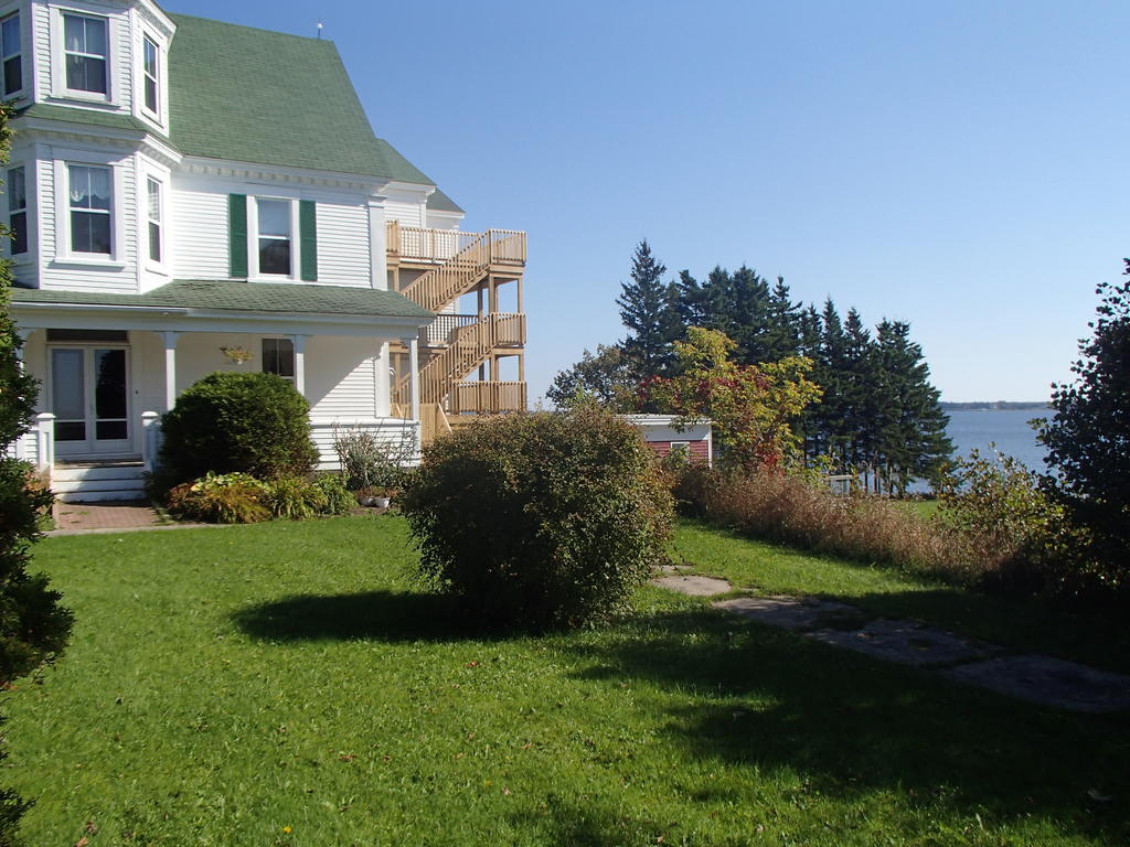 Auberge Le Vieux Presbytere De Bouctouche Exterior foto